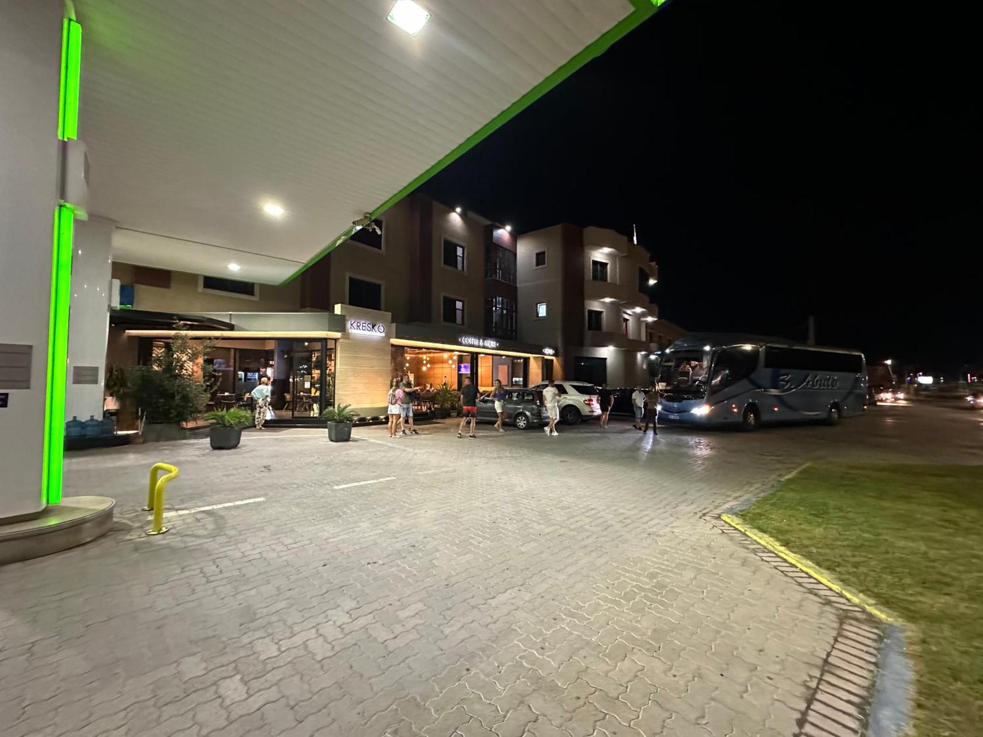 Hotel Kresko Lushnjë 외부 사진