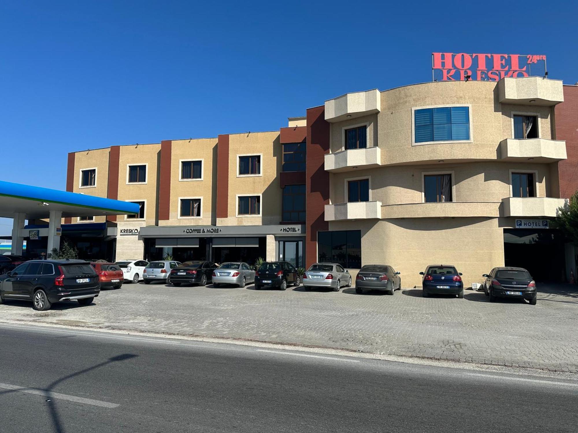 Hotel Kresko Lushnjë 외부 사진