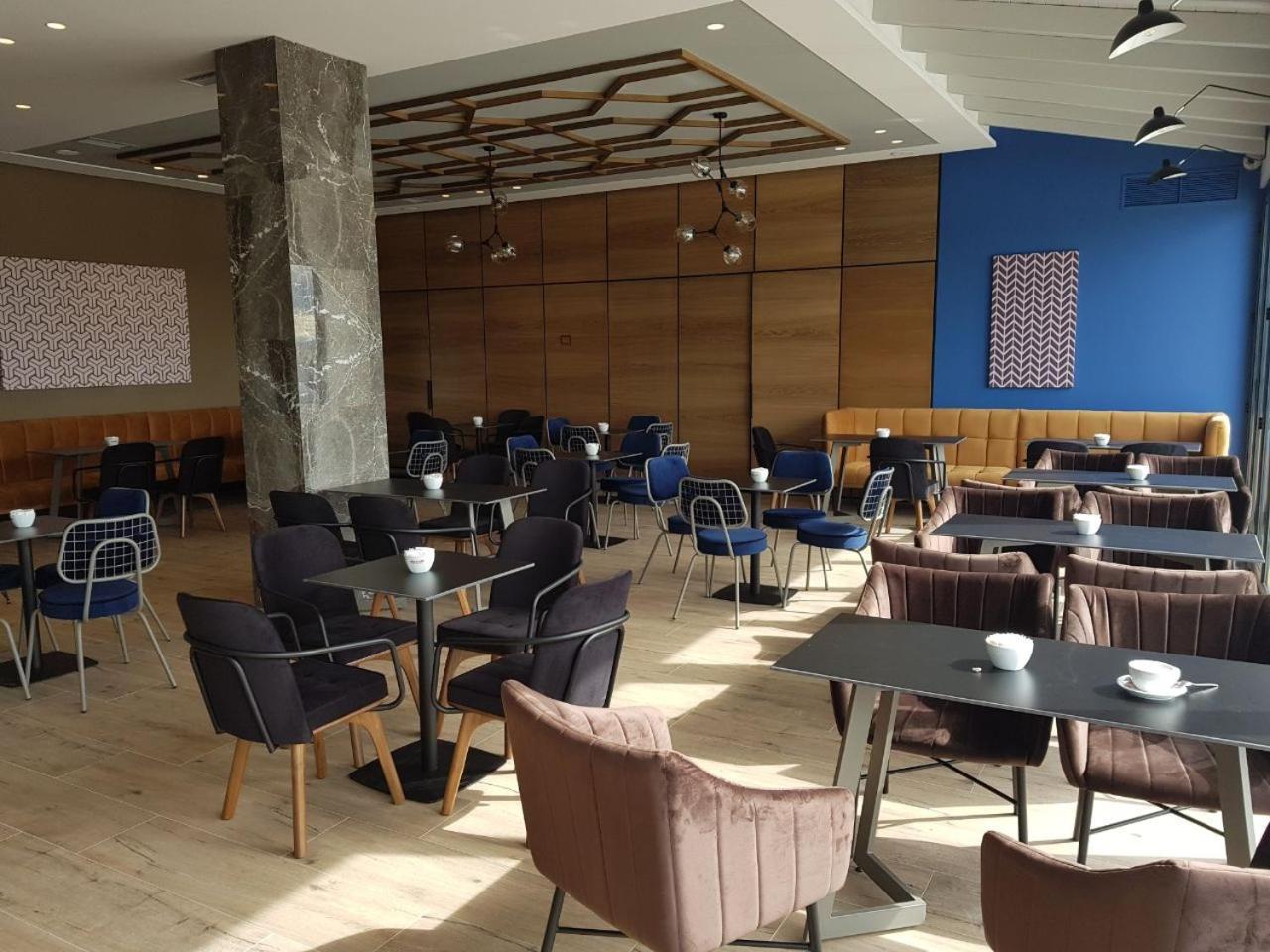 Hotel Kresko Lushnjë 외부 사진