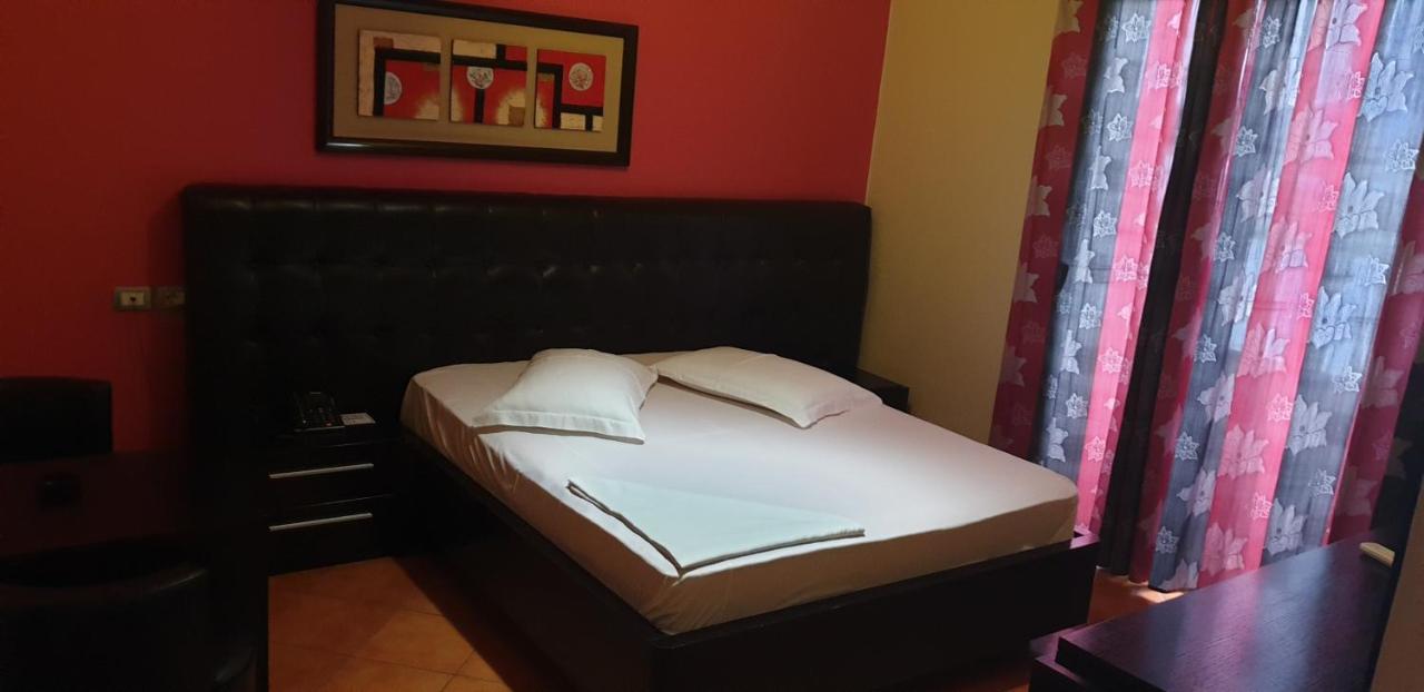 Hotel Kresko Lushnjë 외부 사진