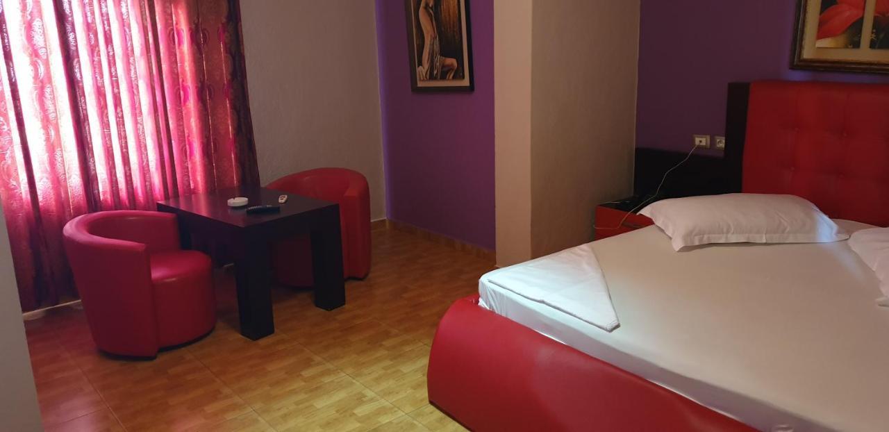 Hotel Kresko Lushnjë 외부 사진